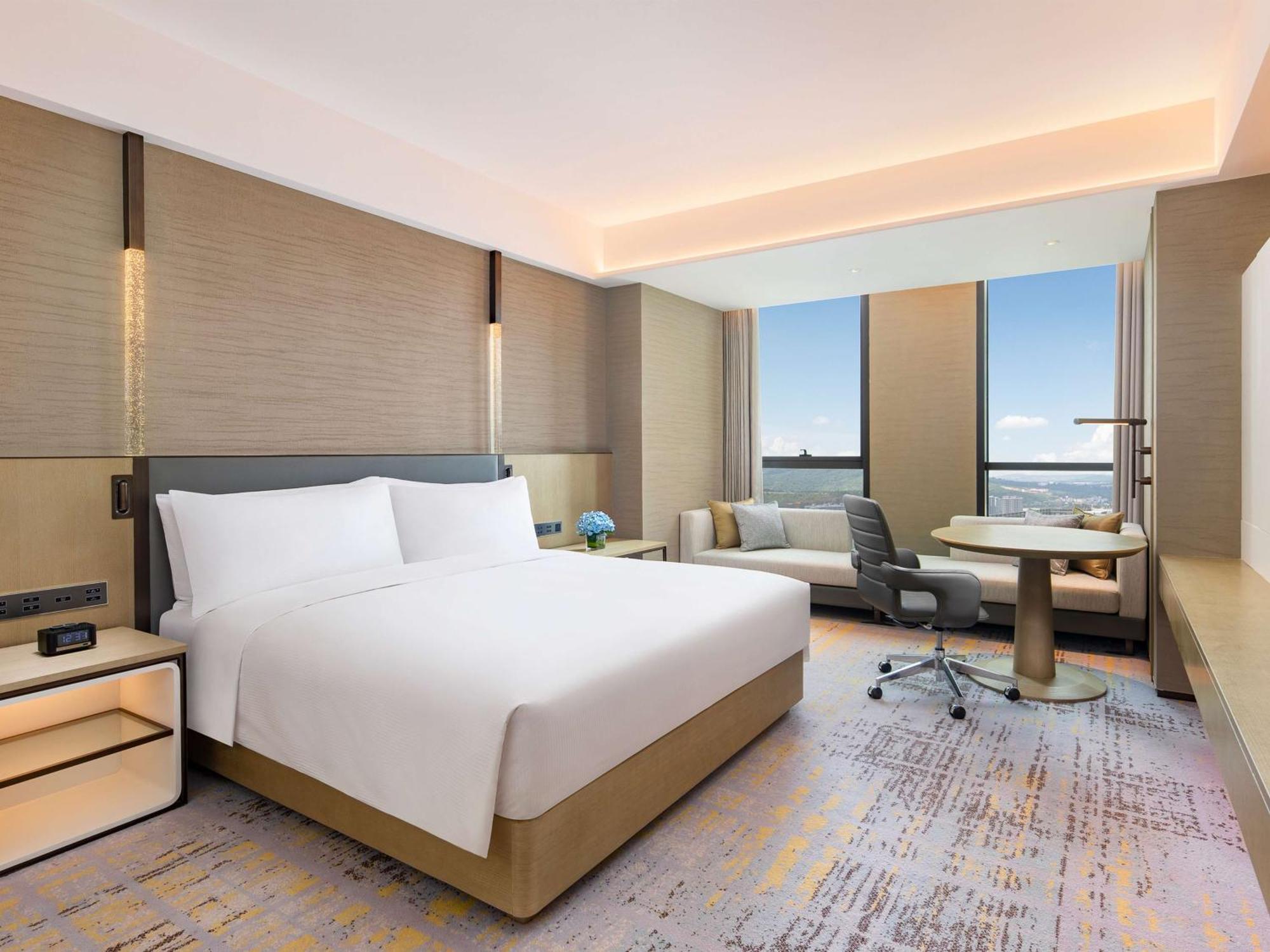 Hotel Doubletree By Hilton Kunming Airport Exterior foto